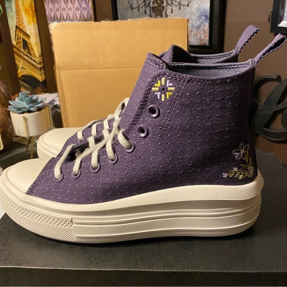 NWT Converse High Top Platform Sneakers - Picture 2 of 8